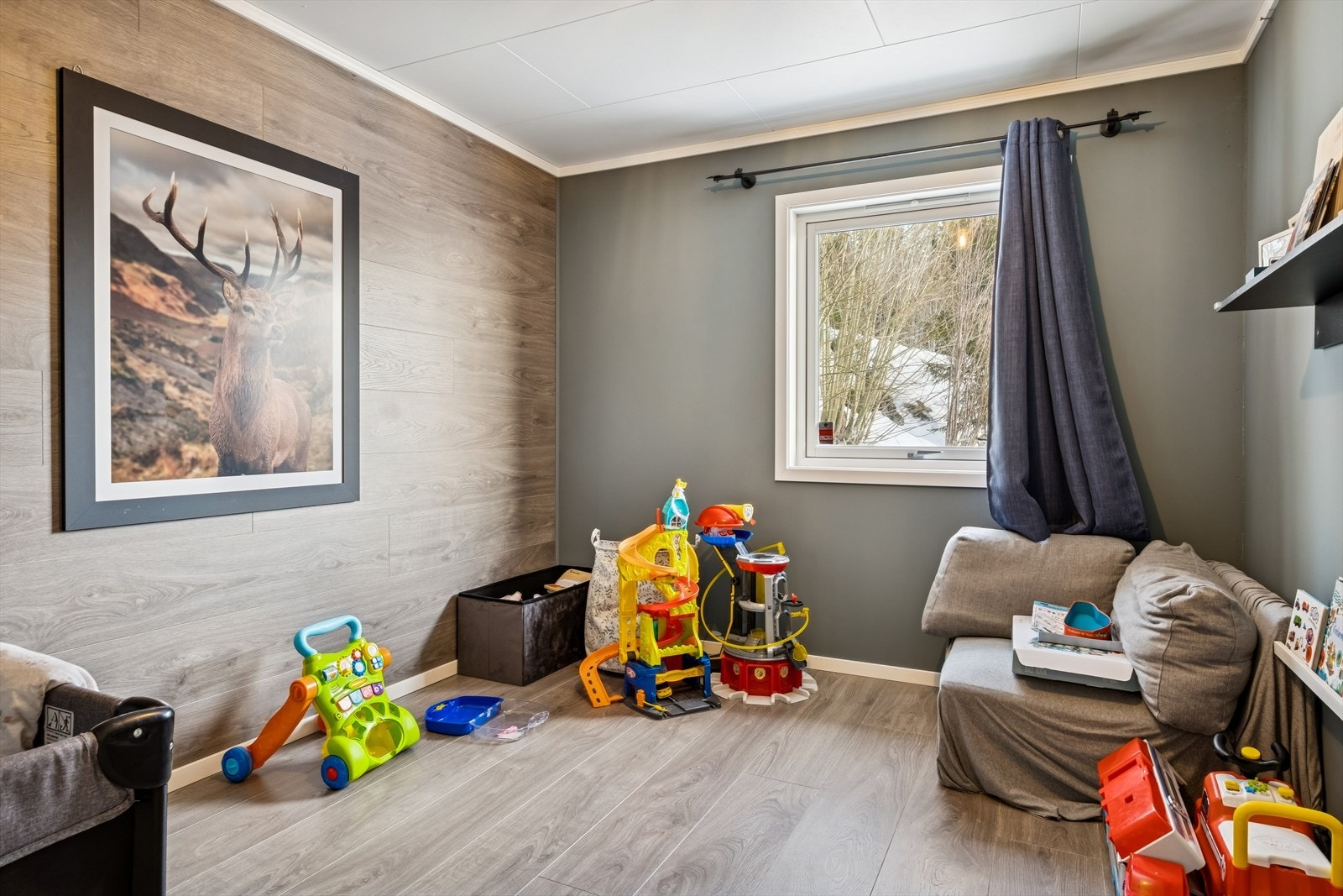 Boligen har fire gode soverom hvor alle er av romslig størrelse Galleribilde