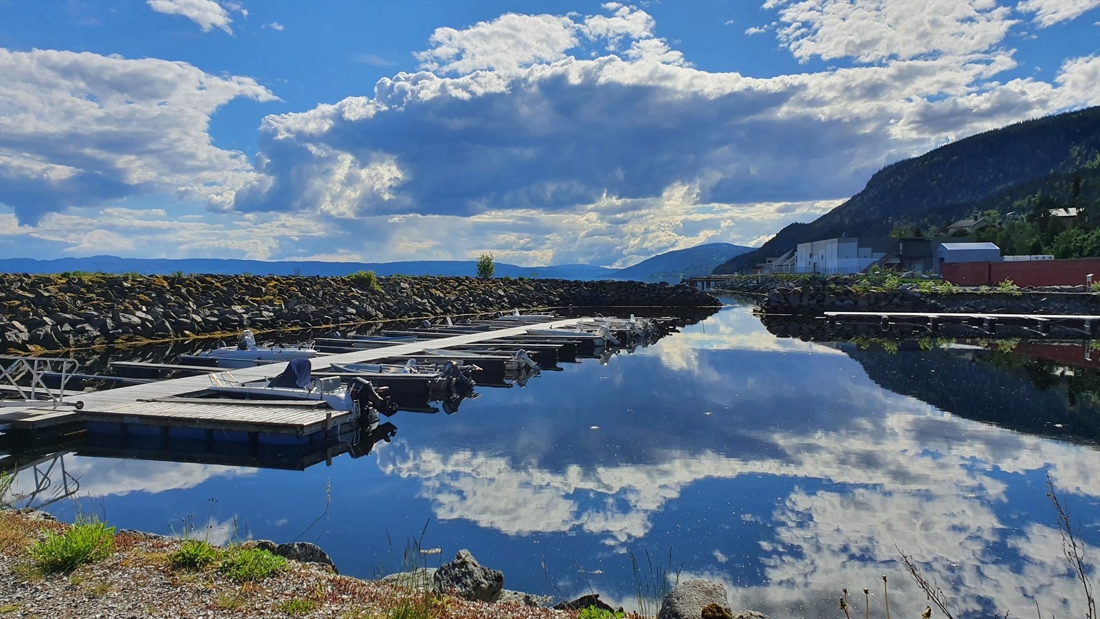Båtmarina med mulighet for leie av båtplass Galleribilde