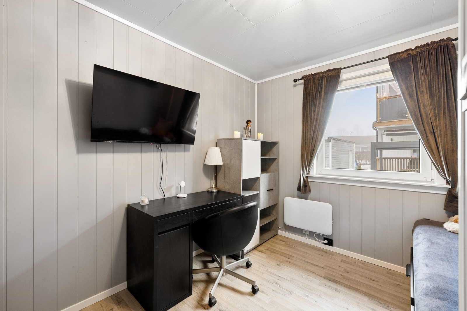 Soverom nr. 2 og 3 fungerer ypperlig som barnerom, gjesterom eller kontor - her er mulighetene mange. Galleribilde