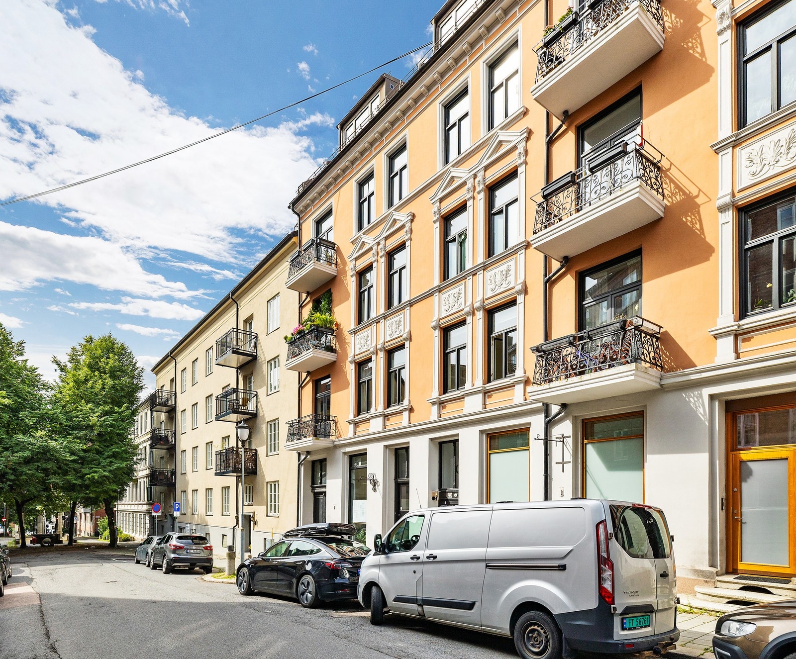 Her bor du tilbaketrukket i en rolig miljøgate, samtidig som du får alt byen har å by på like utenfor døren. Galleribilde