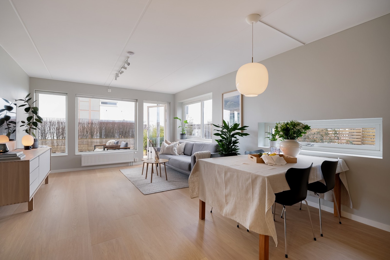 Innvendig får du en lekker bolig med en god planløsning. Galleribilde