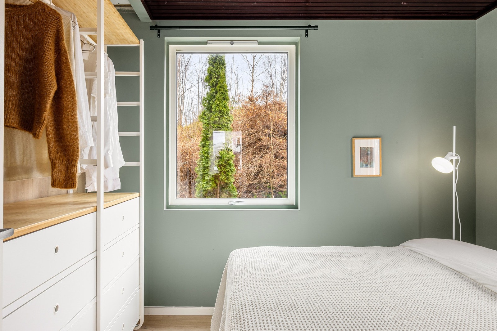 Trivelig soverom på 8,3 kvm. Galleribilde