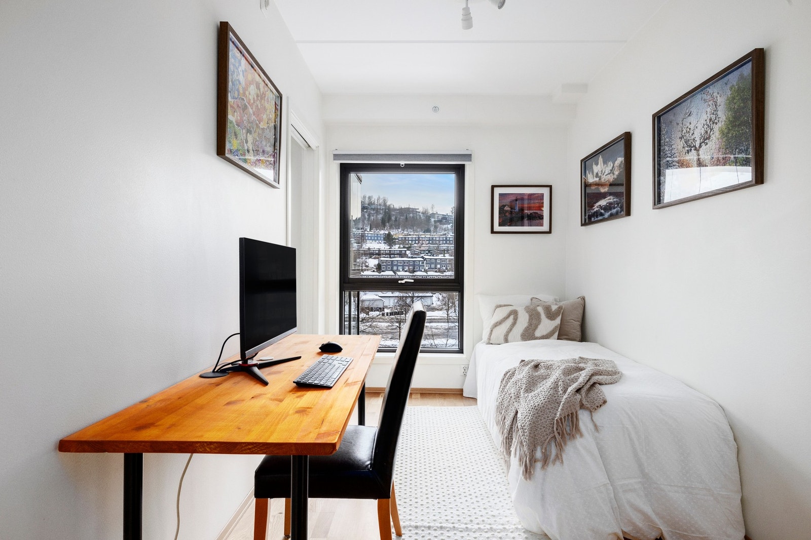 Soverom 2 egner seg godt som gjesterom, kontor etc. Galleribilde