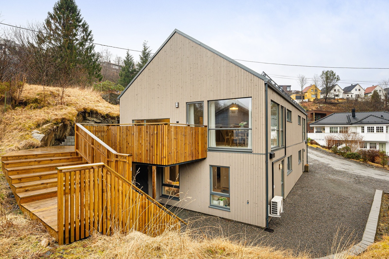 Del av tomannsbolig på hele 119 kvm i et rolig boligområde under utvikling. Galleribilde