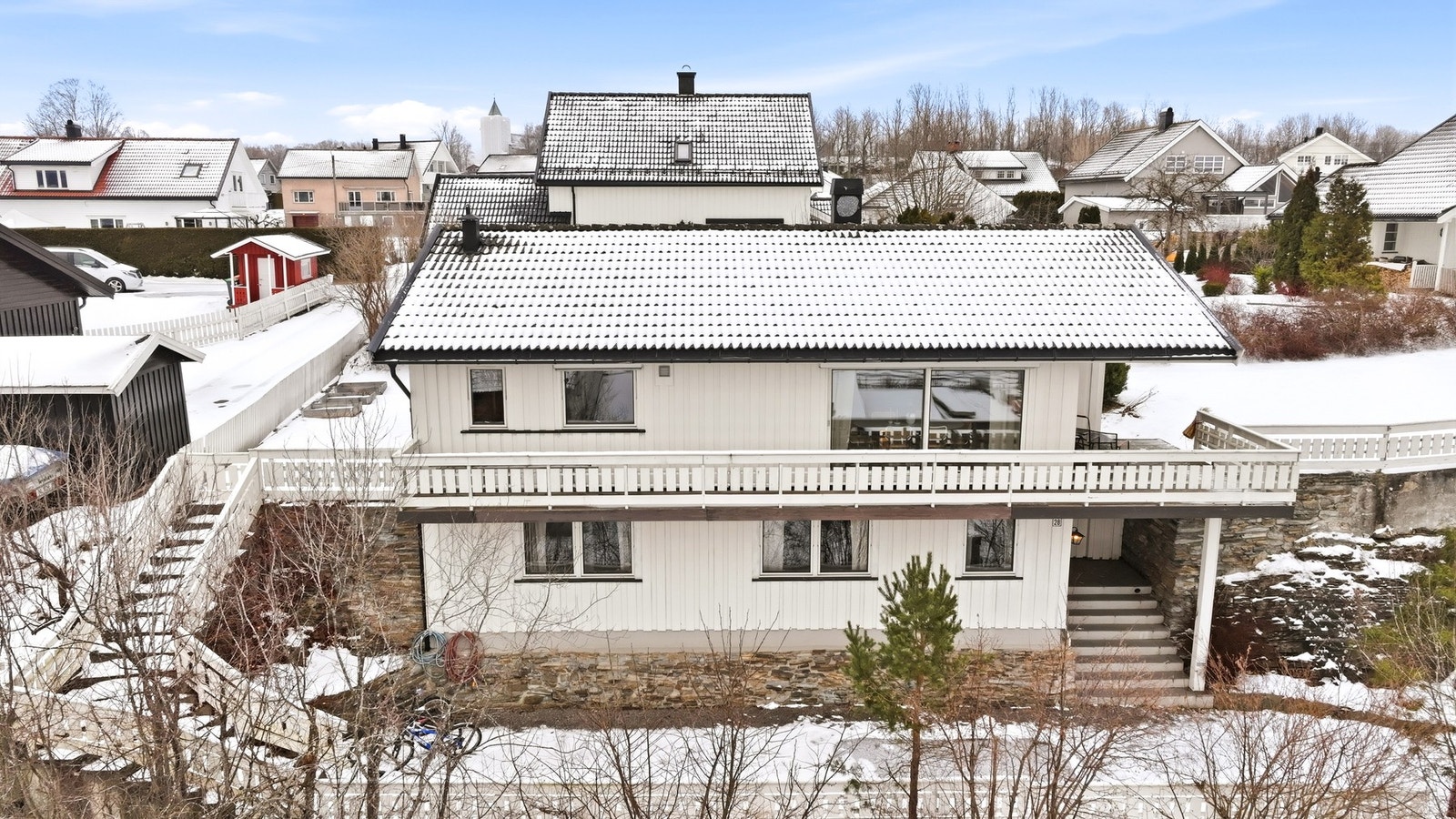Eiendommen har en barnevennlig beliggenhet i et godt etablert område på, Rising. Galleribilde