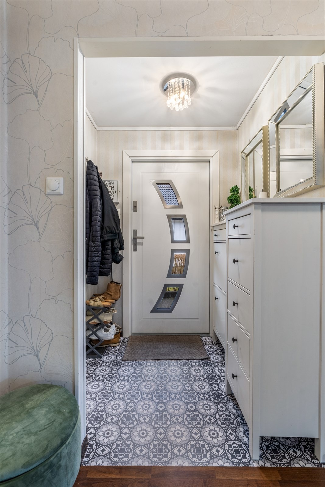 Inngangsparti. Galleribilde