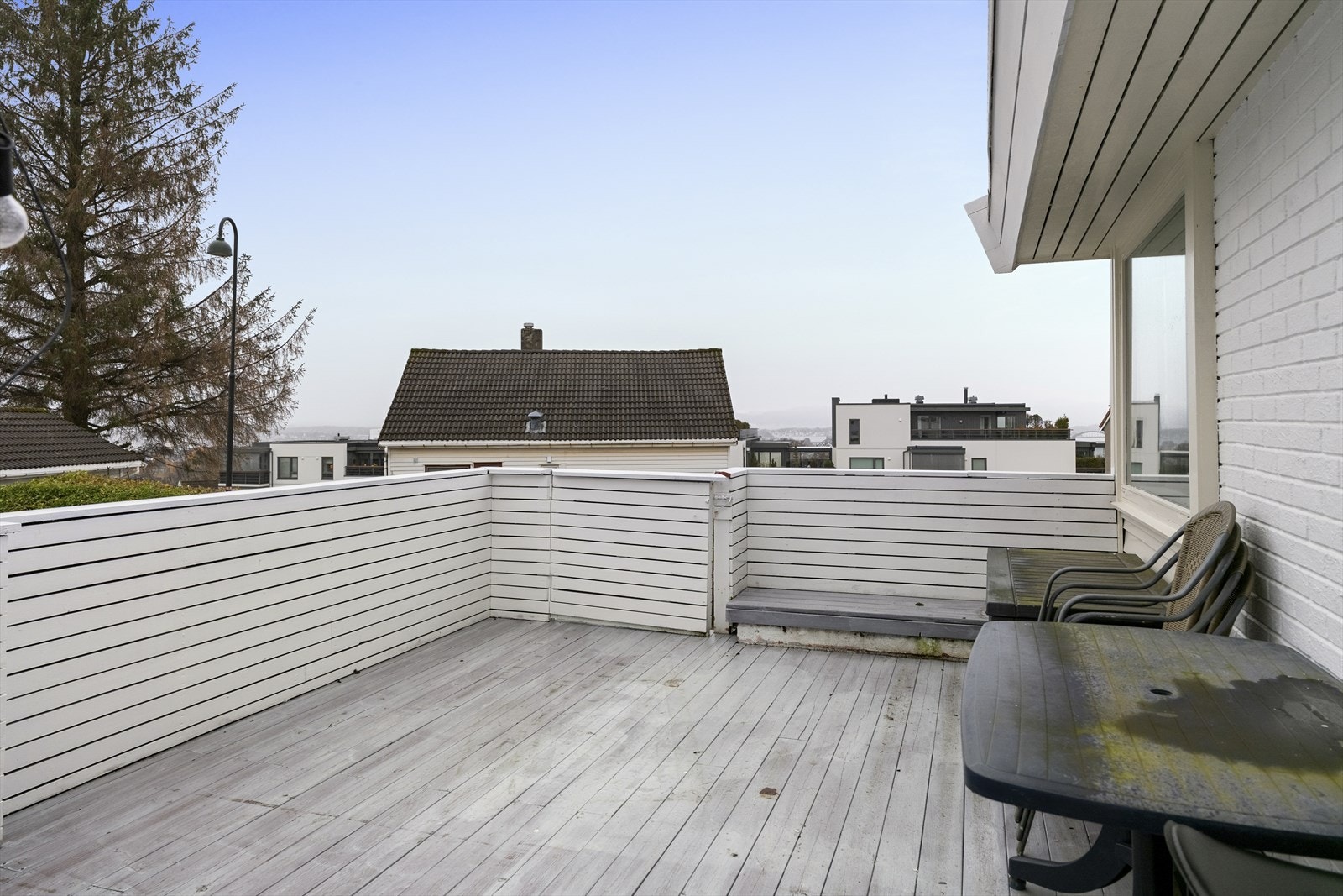 Stor solrik terrasse Galleribilde