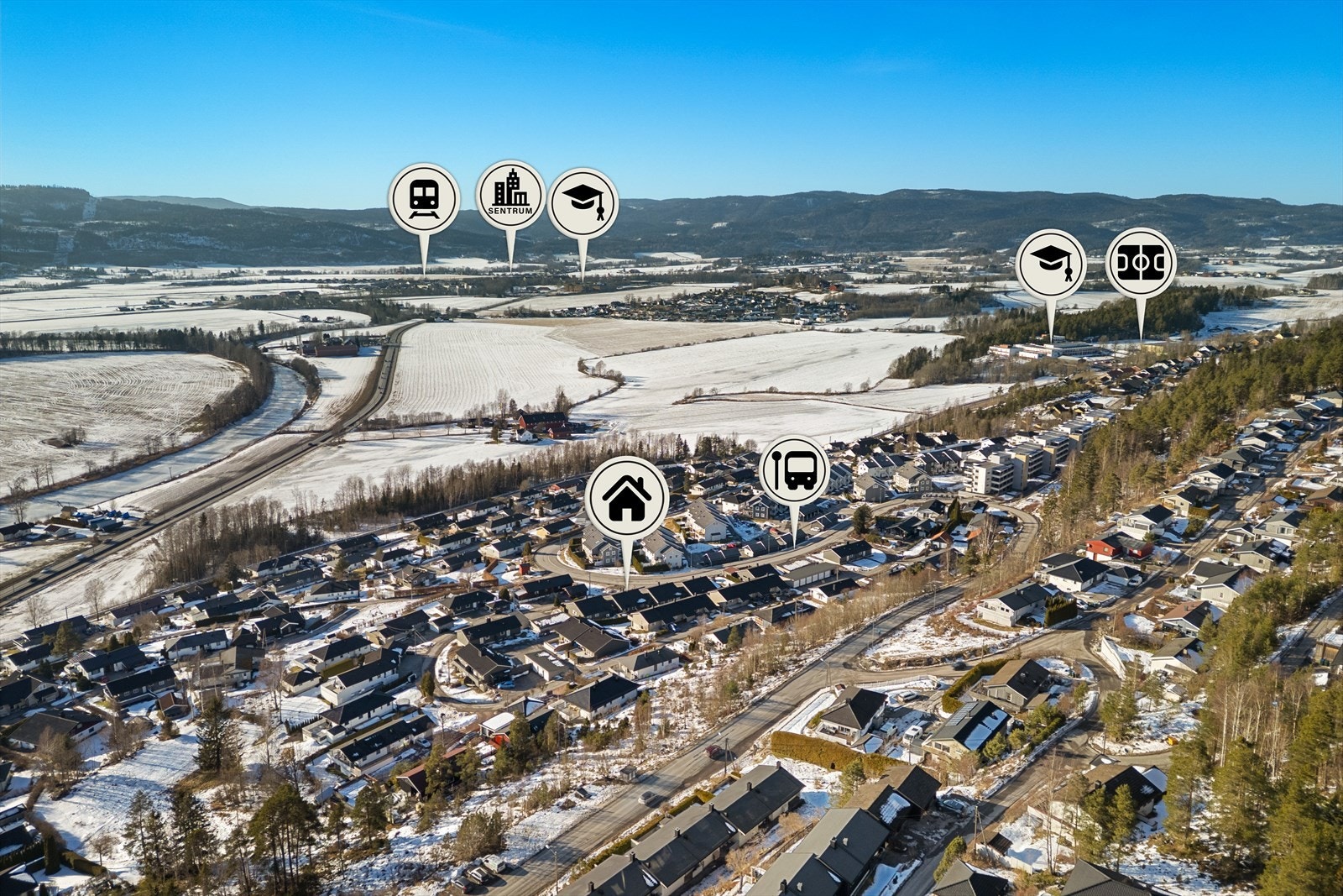 I nærområdet finner man videregående skole, flerbrukshall, fotballbane, et rikholdig utvalg av friluftsopplevelser. Galleribilde
