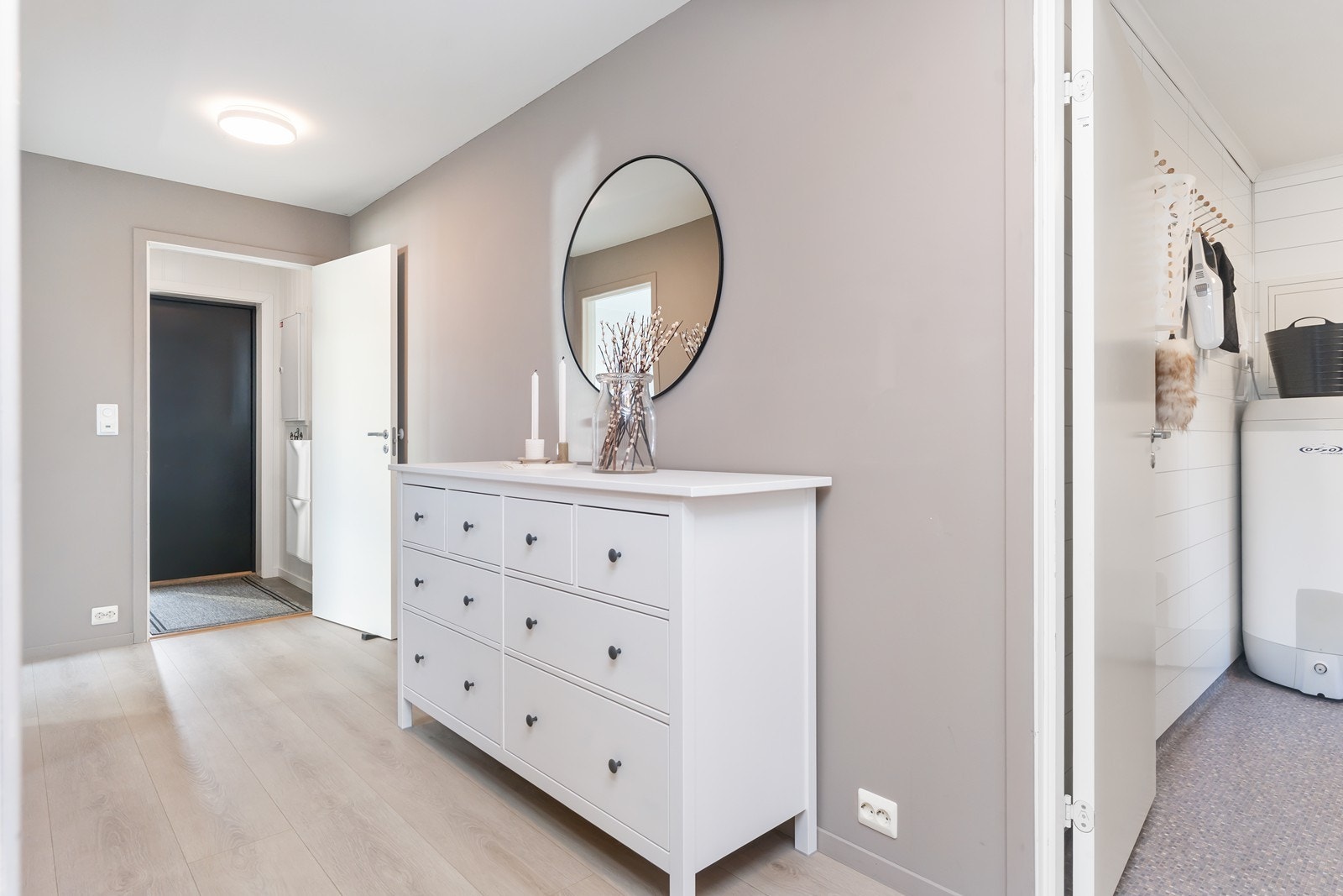 Gang med god størrelse - malt i en delikat farge Galleribilde