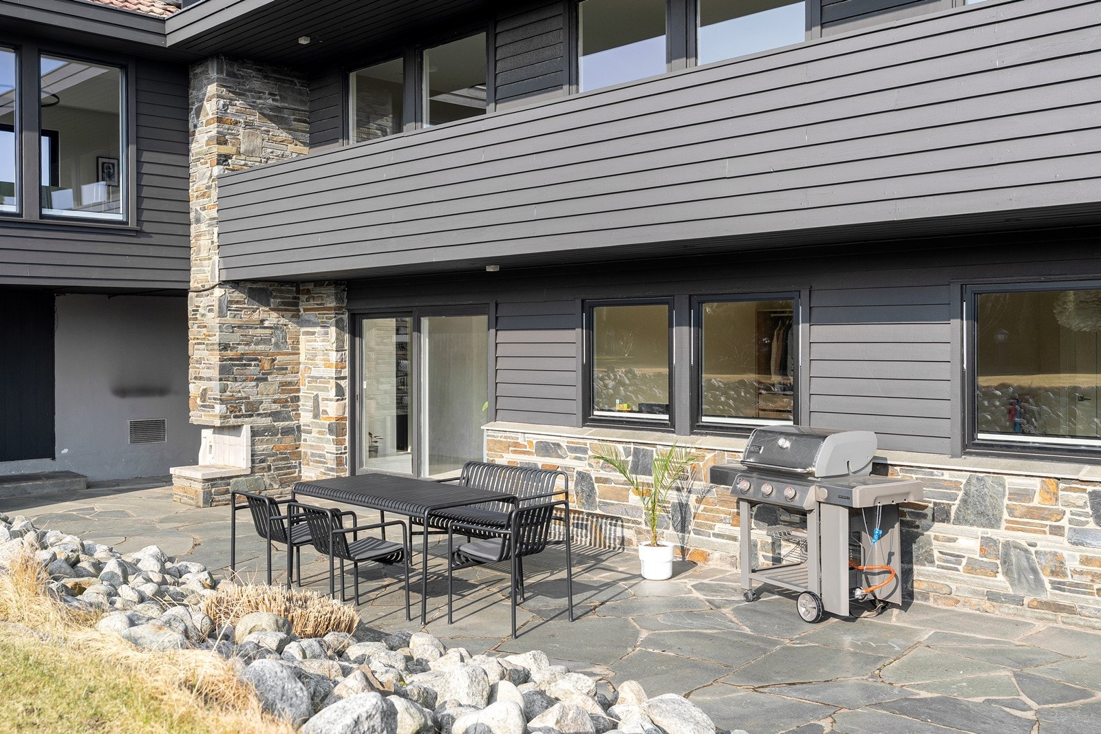 Uteområde. Galleribilde