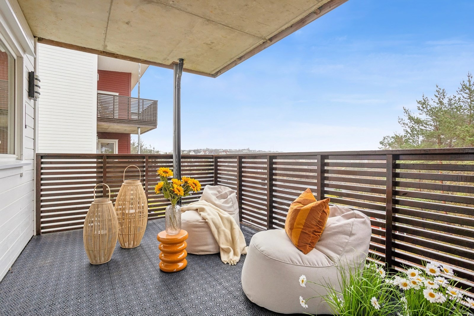 God plass til hagemøblene som kan stå ute hele året! Galleribilde