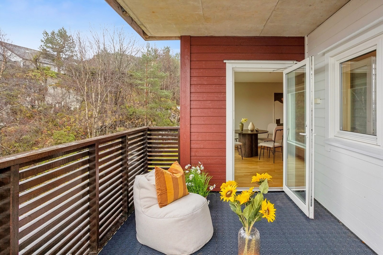 Overbygd balkong på hele 10m² Galleribilde