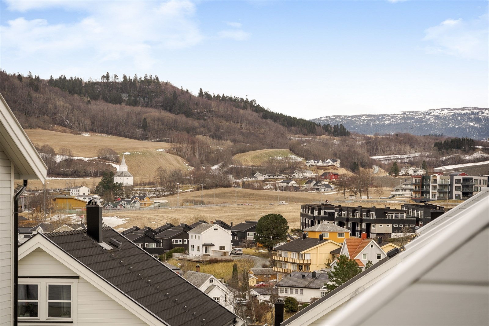 Utsikt fra balkongen. Galleribilde