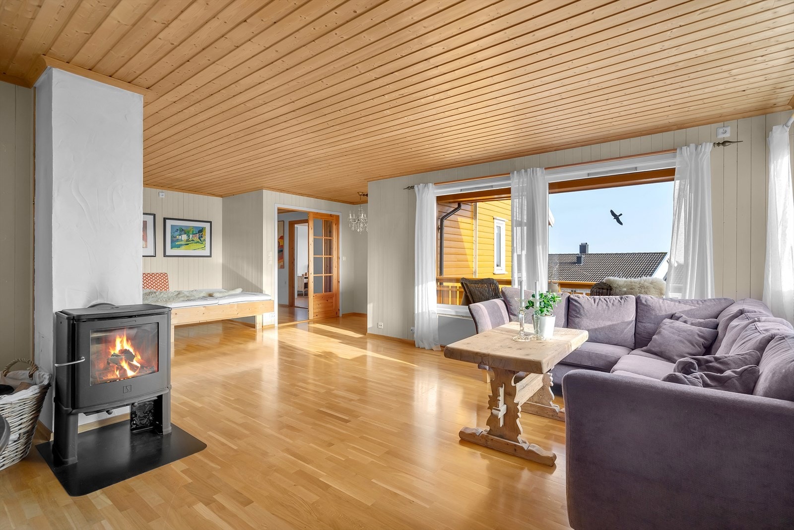 Vedovnen gir både lun varme og en koselig stemning på kalde høst- og vinterdager. Galleribilde