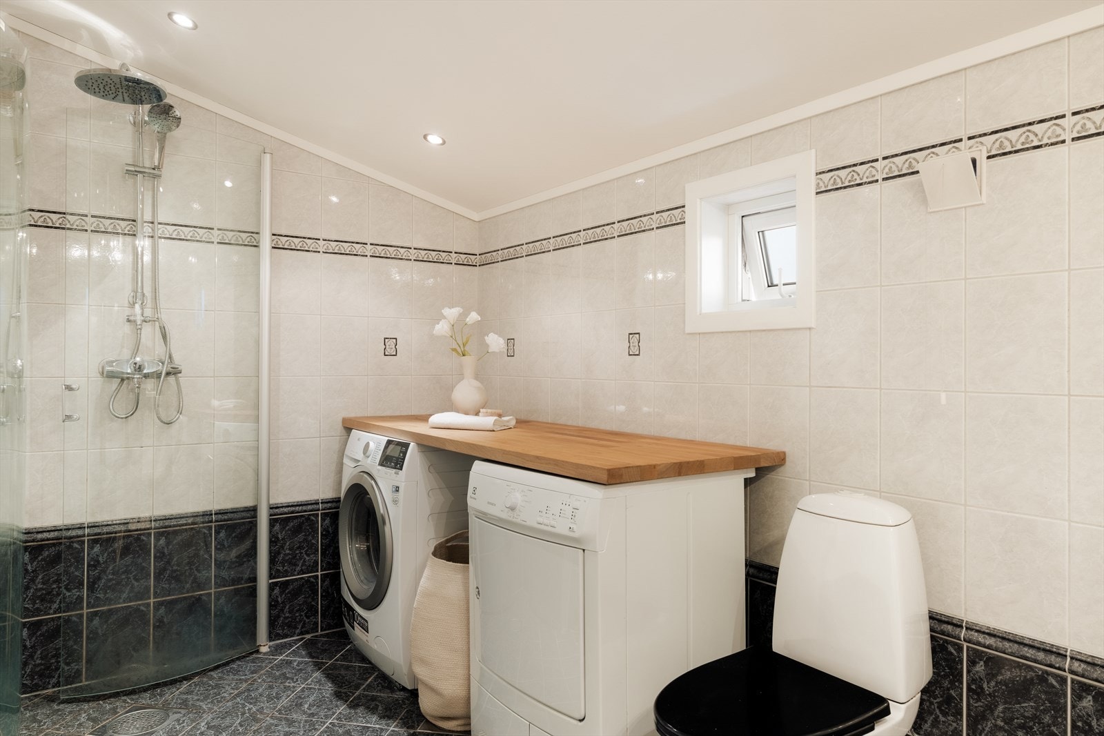 Det er varmekabler i gulvet. Galleribilde