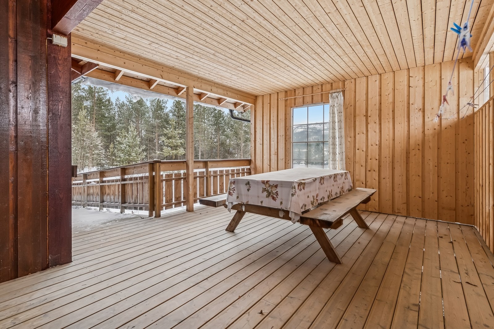 Her ligger alt til rette for hyggelige lag, beskyttet for vær og vind. Galleribilde