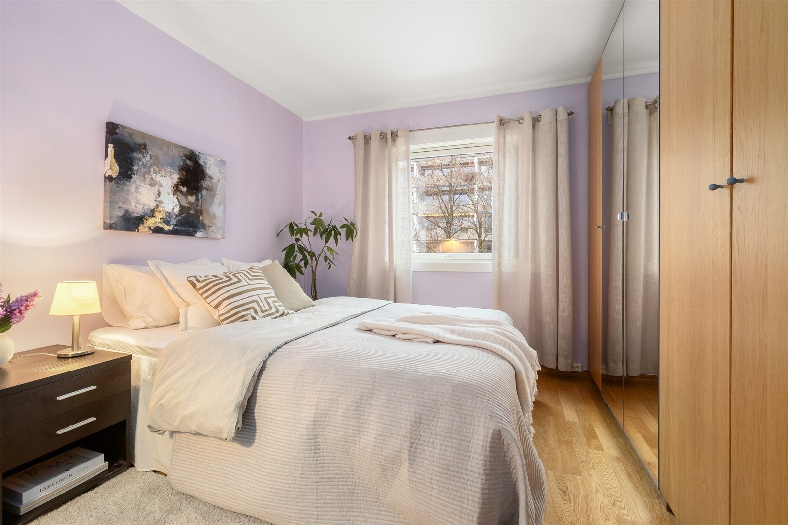 Soverommene fikk nye vinduer med 2-lags isolerglass i 2015. Galleribilde