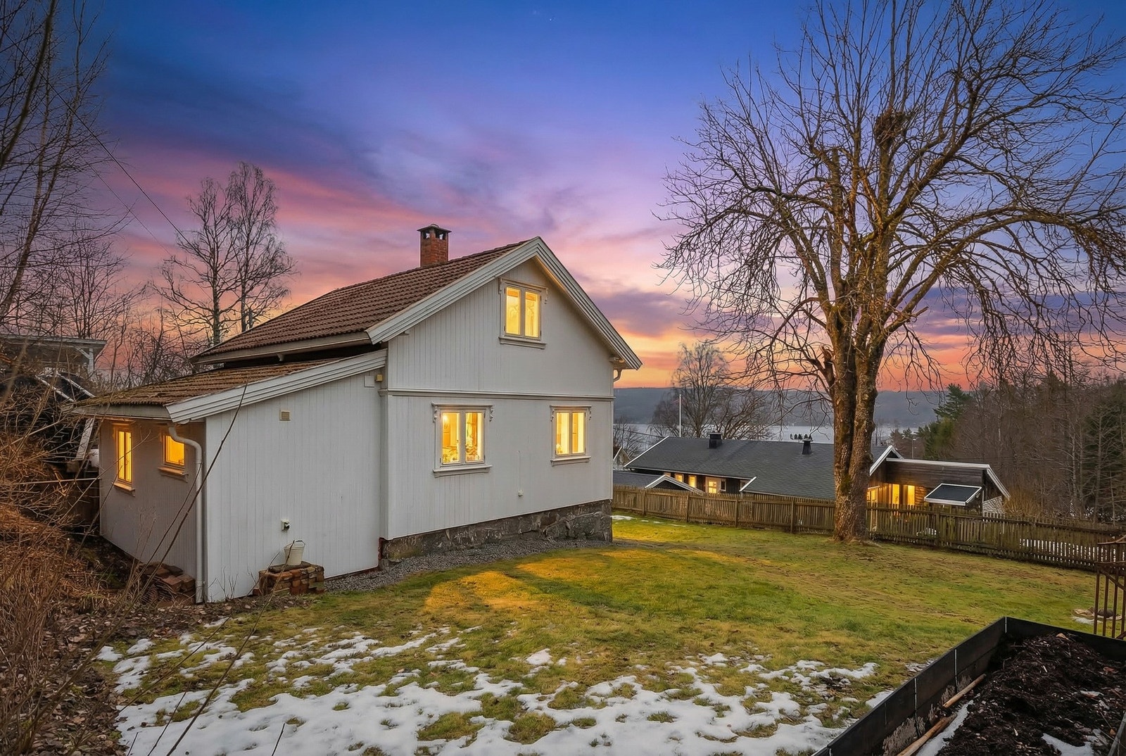 Velkommen til Vinkelveien 4 - Presentert av Gøran Sørensen v/PrivatMegleren Dyve & Partnere. Galleribilde