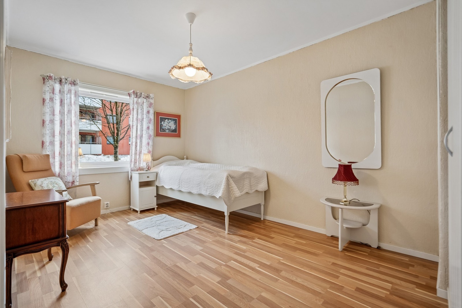 Soverom 1 av 2. Galleribilde