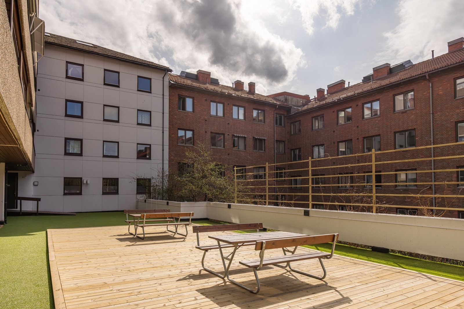 Pent opparbeidet bakgård for beboerne i sameiet Galleribilde