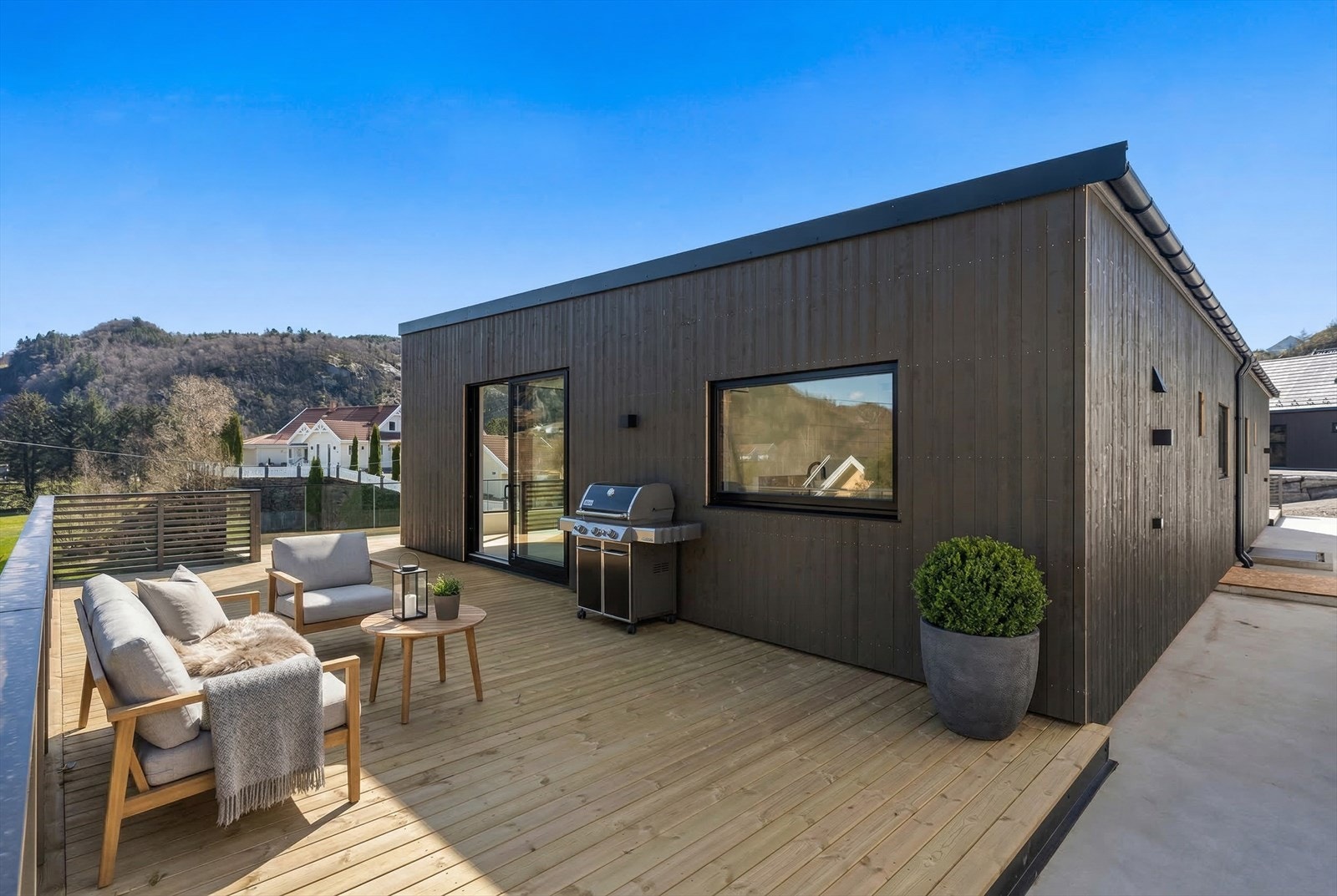 Rosfjordveien 53A - Terrasse.jpg Galleribilde