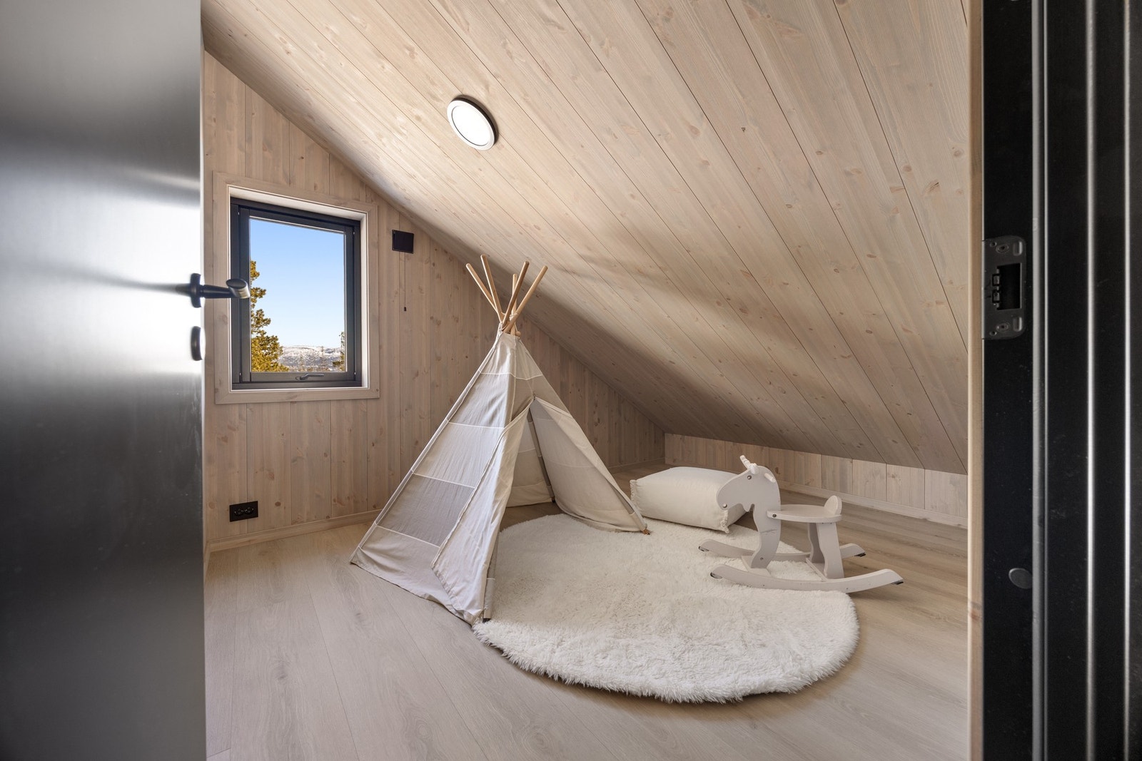 Soverom - ca 9 kvm Galleribilde