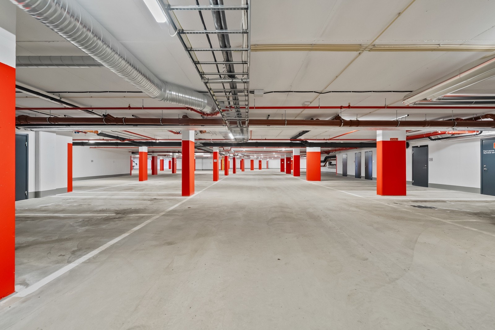 Det er mulighet for kjøp av garasjeplass. Ta kontakt med megler. Galleribilde