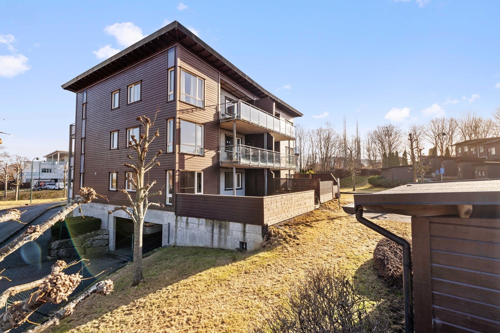 Beliggende i et attraktivt område med nærhet til alt du trenger i hverdagen Galleribilde