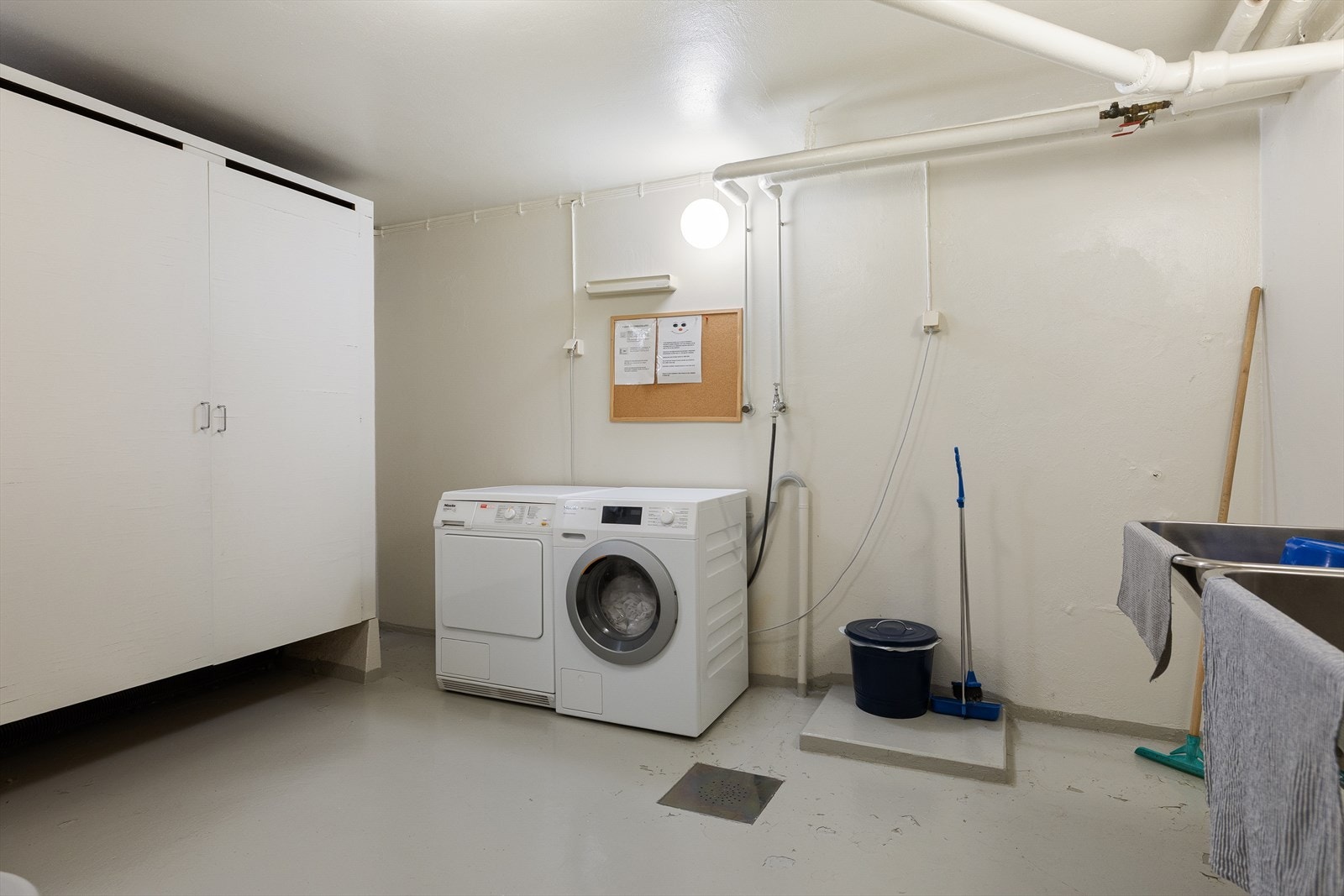 Det er fellesvaskeri som kan benyttes av seksjonseierne Galleribilde