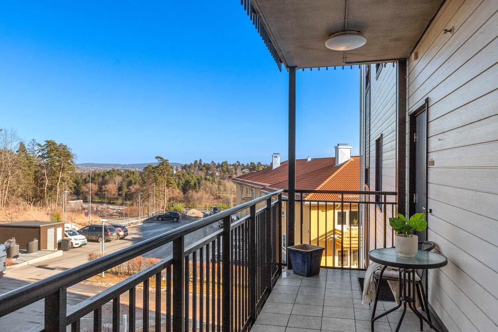 Du ønskes velkommen inn via utvendig svalgang. Galleribilde