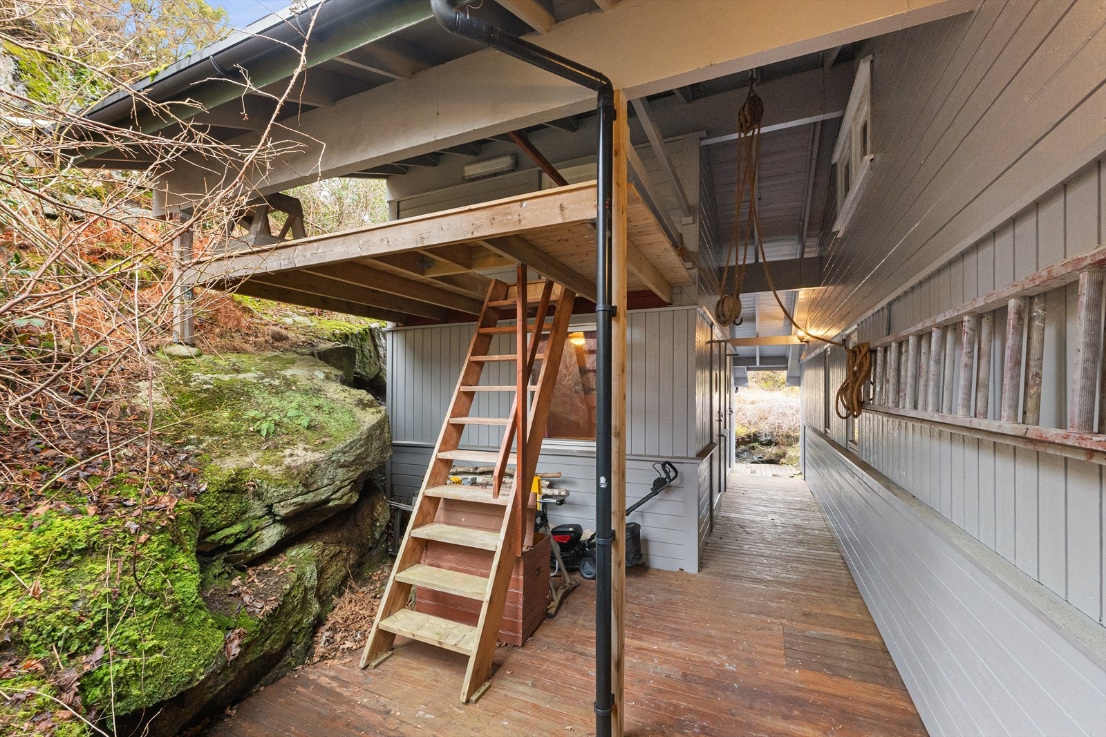 Gode lagringsmuligheter over tilbygg Galleribilde