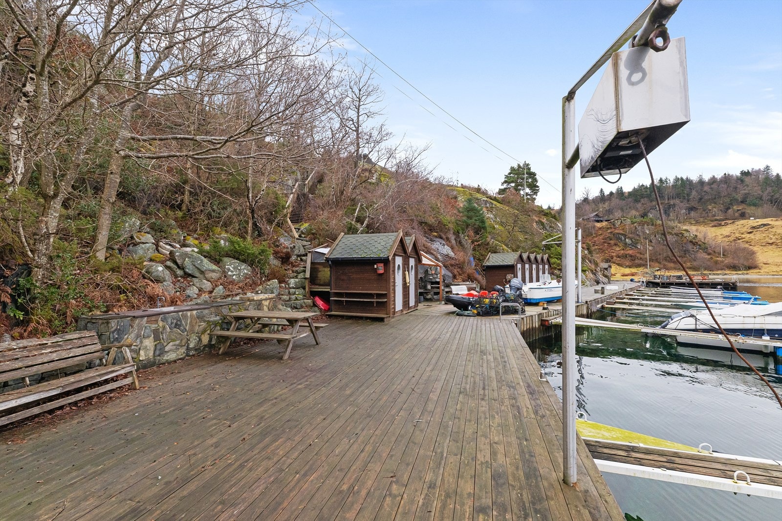 Egen naustbod, perfekt til teiner, fiskeutstyr og redningsvester. Galleribilde