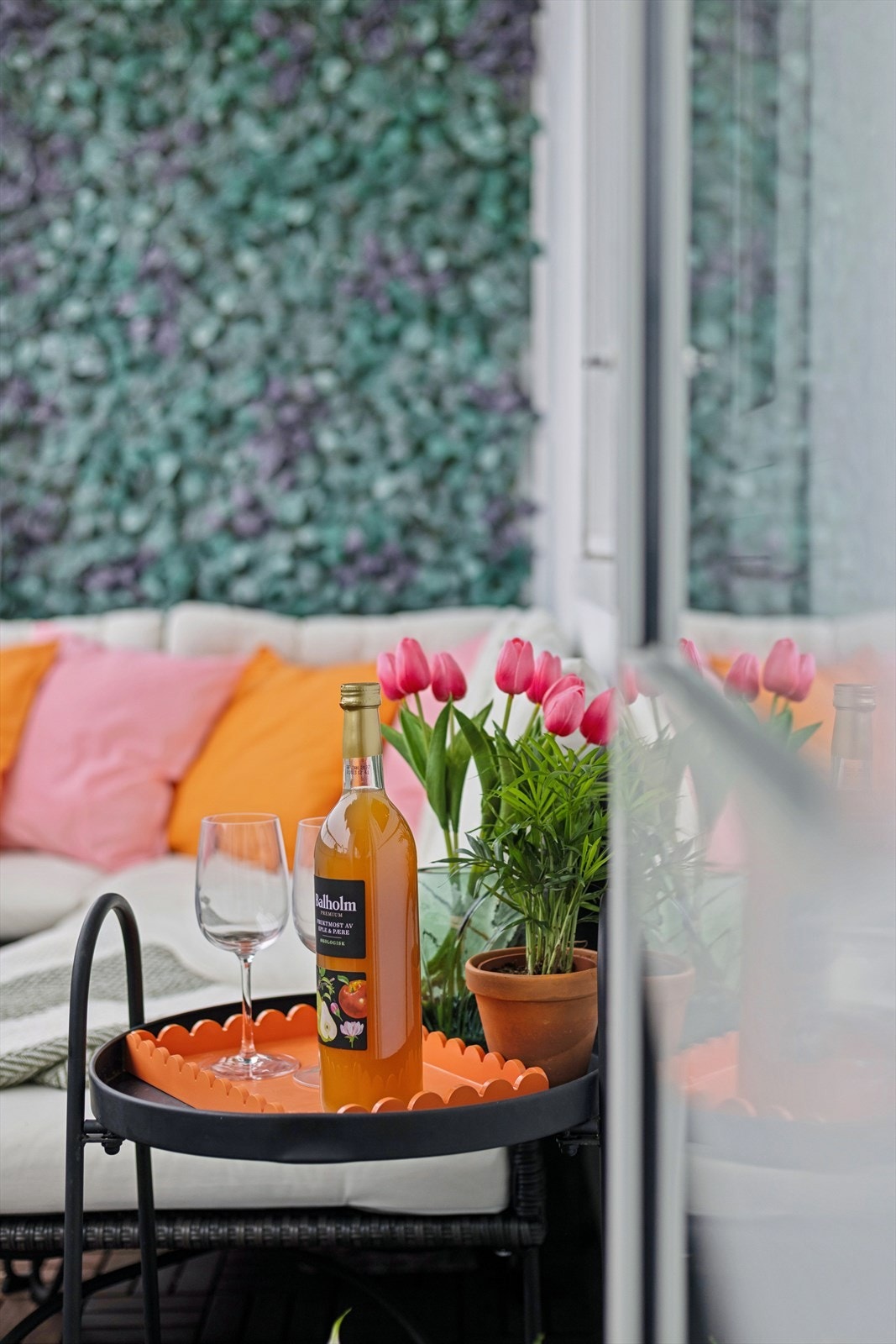 På balkongen er det god plass til utemøblement. Dette blir fort ditt nye favorittsted. Galleribilde