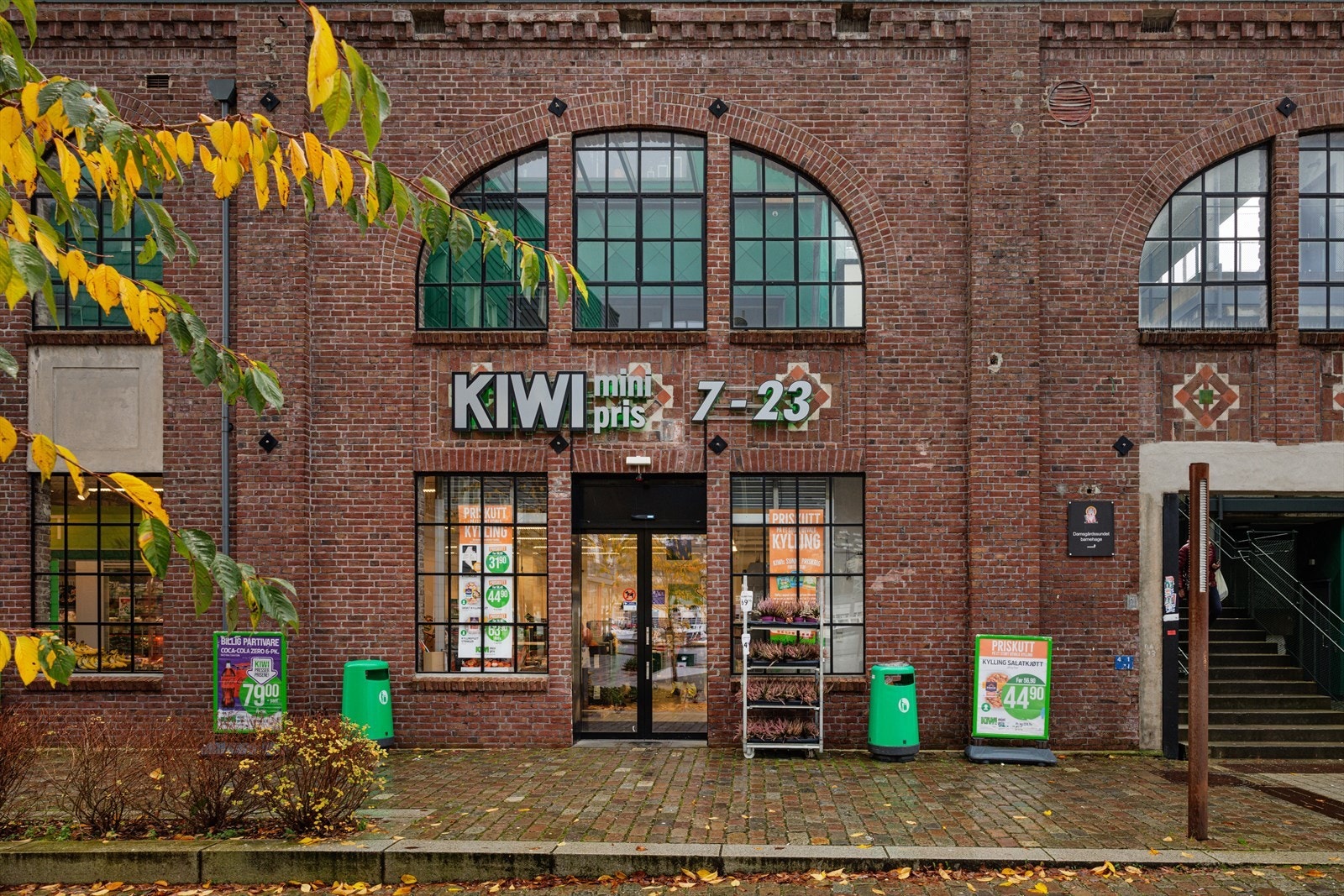 Over lillepudden finner du Kiwi Damsgård Galleribilde