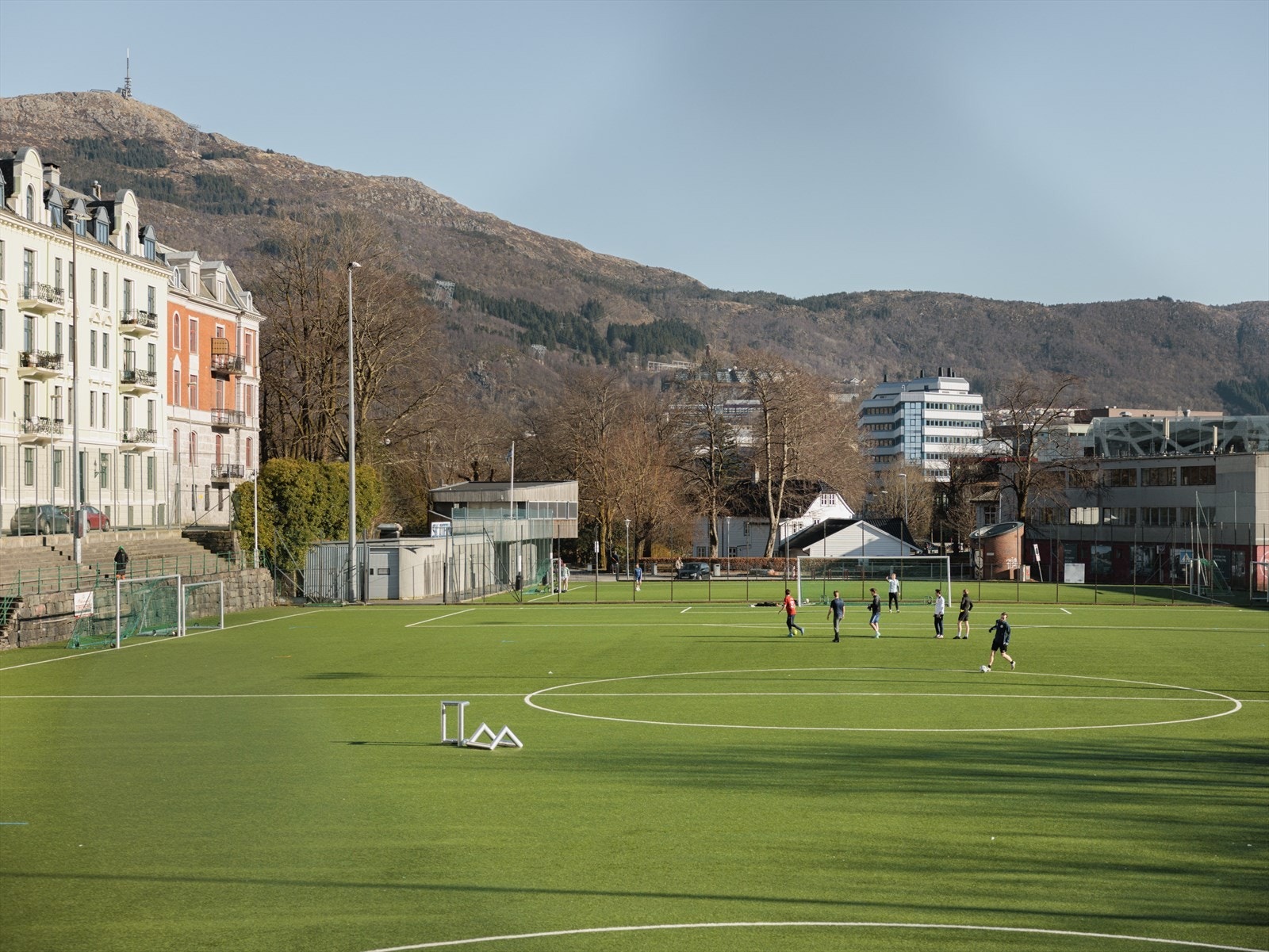 Møhlenpris Idrettsplass rett i nærheten Galleribilde