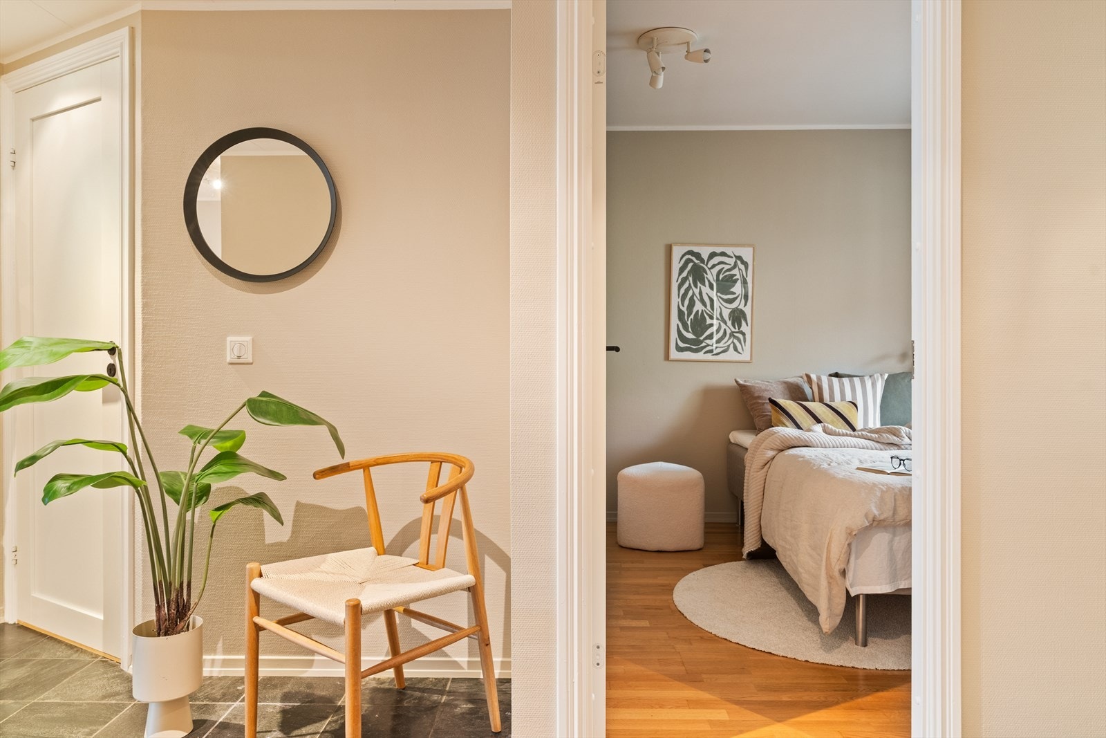 På motsatt side av gangen ligger soverom nummer to. Galleribilde