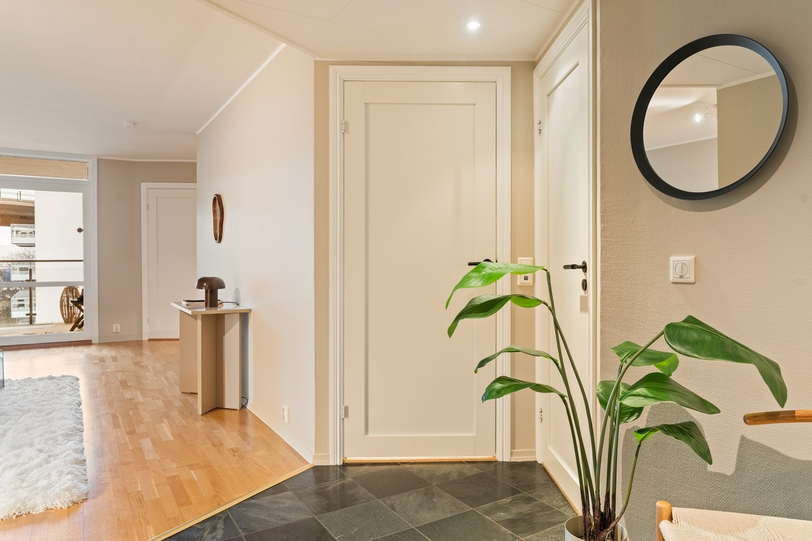 Leiligheten har både innvendig bod og ekstern bod i kjelleren. Galleribilde