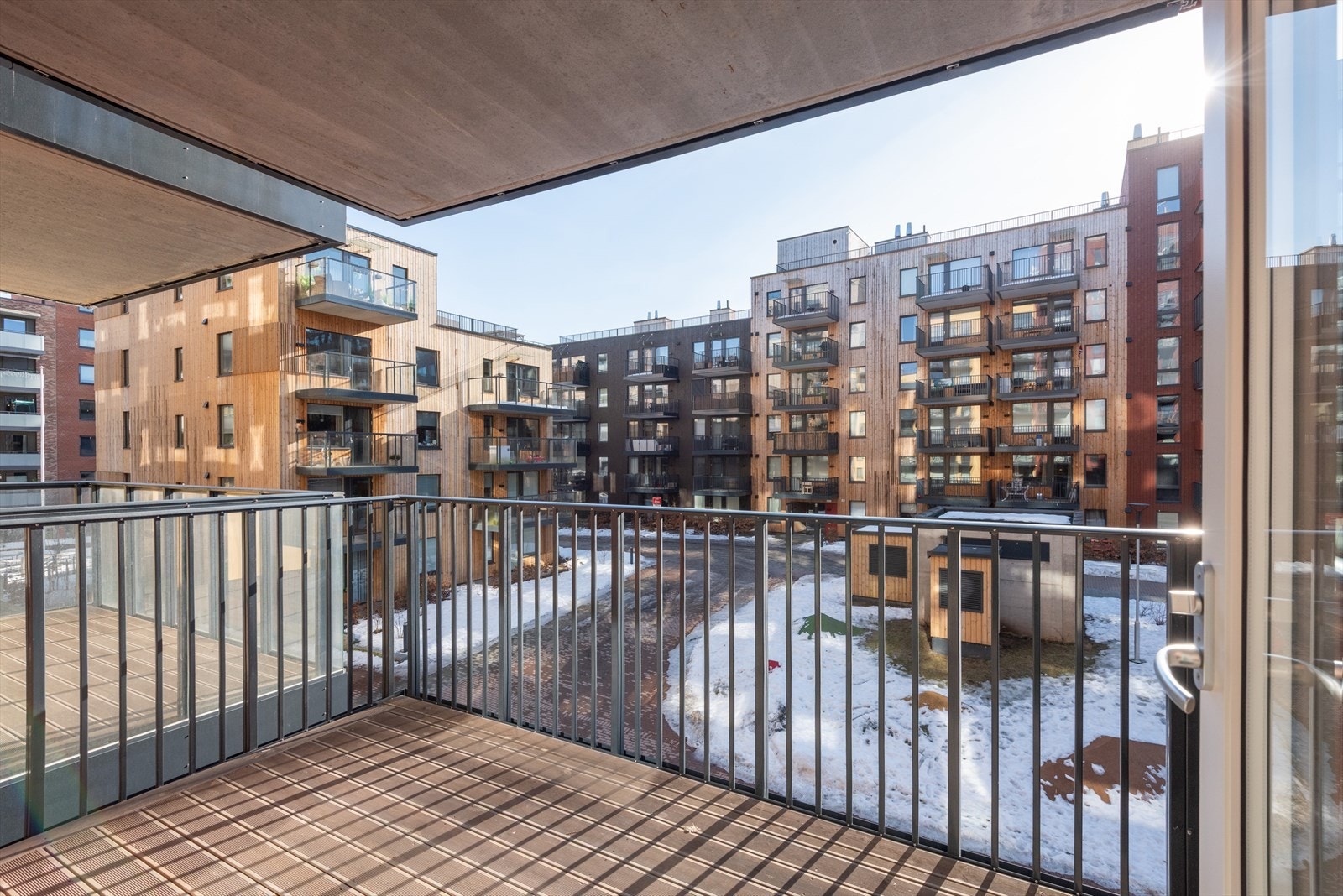 Dette er en lys og innbydende 2-roms leilighet fra 2024. Galleribilde