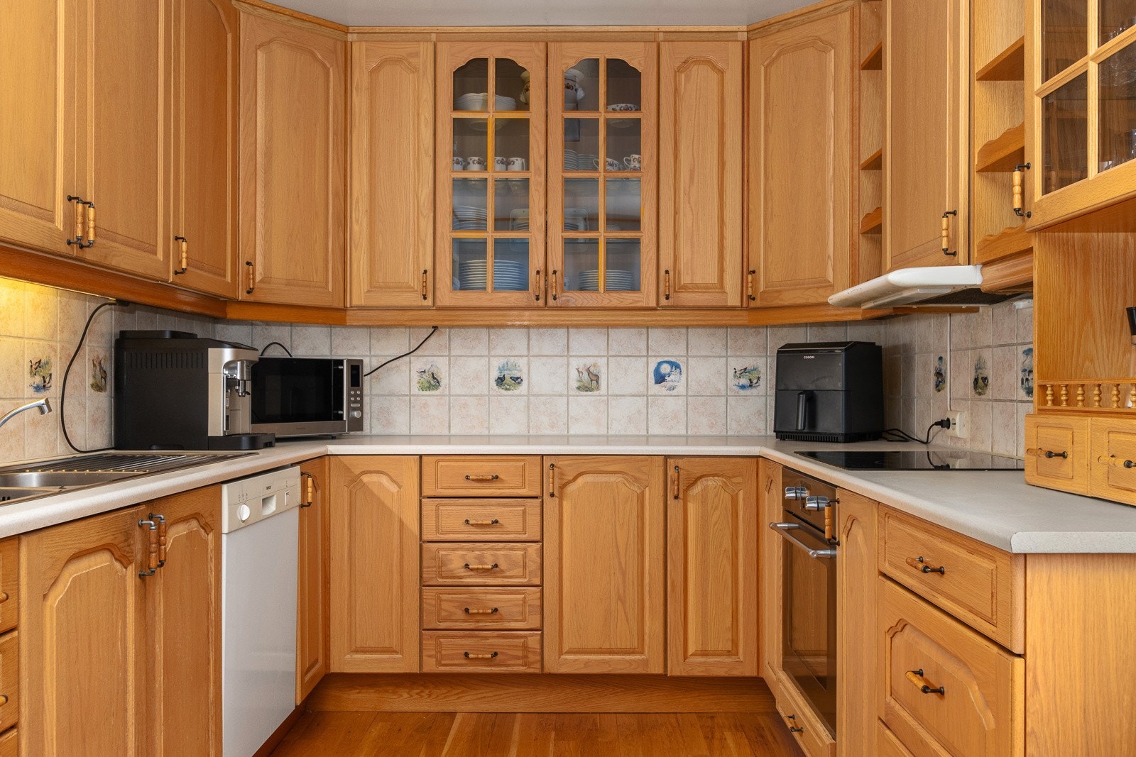 Kjøkkenet er adskilt fra stue. Galleribilde