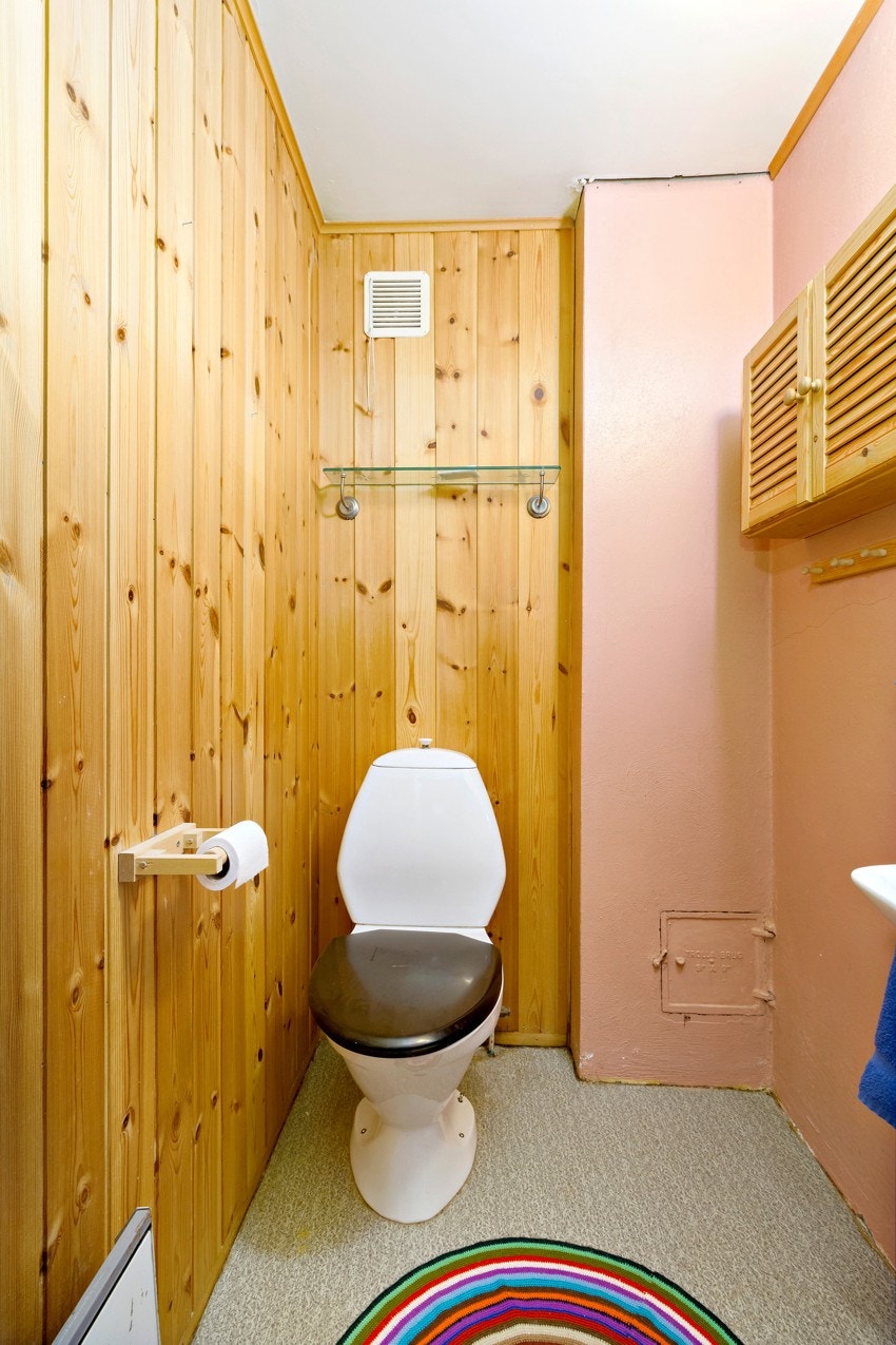 Toalett. Galleribilde