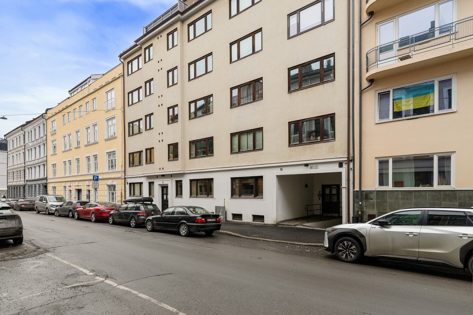 Leiligheten har en attraktiv og svært sentral beliggenhet på Majorstuen/Fagerborg, i et hyggelig og populært boligområde med kort vei til alt byen har å tilby. Galleribilde