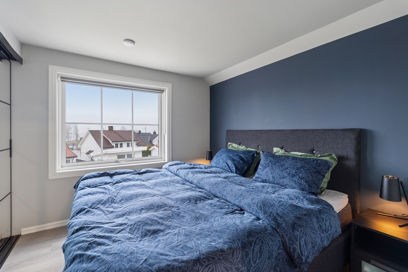 Soverommene er samlet i øverste etasje, en praktisk og familievennlig løsning. Galleribilde