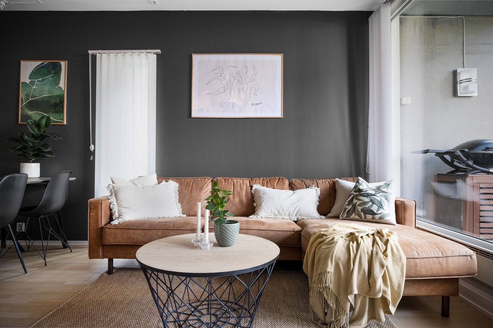 Stue med plass til sofagruppe Galleribilde