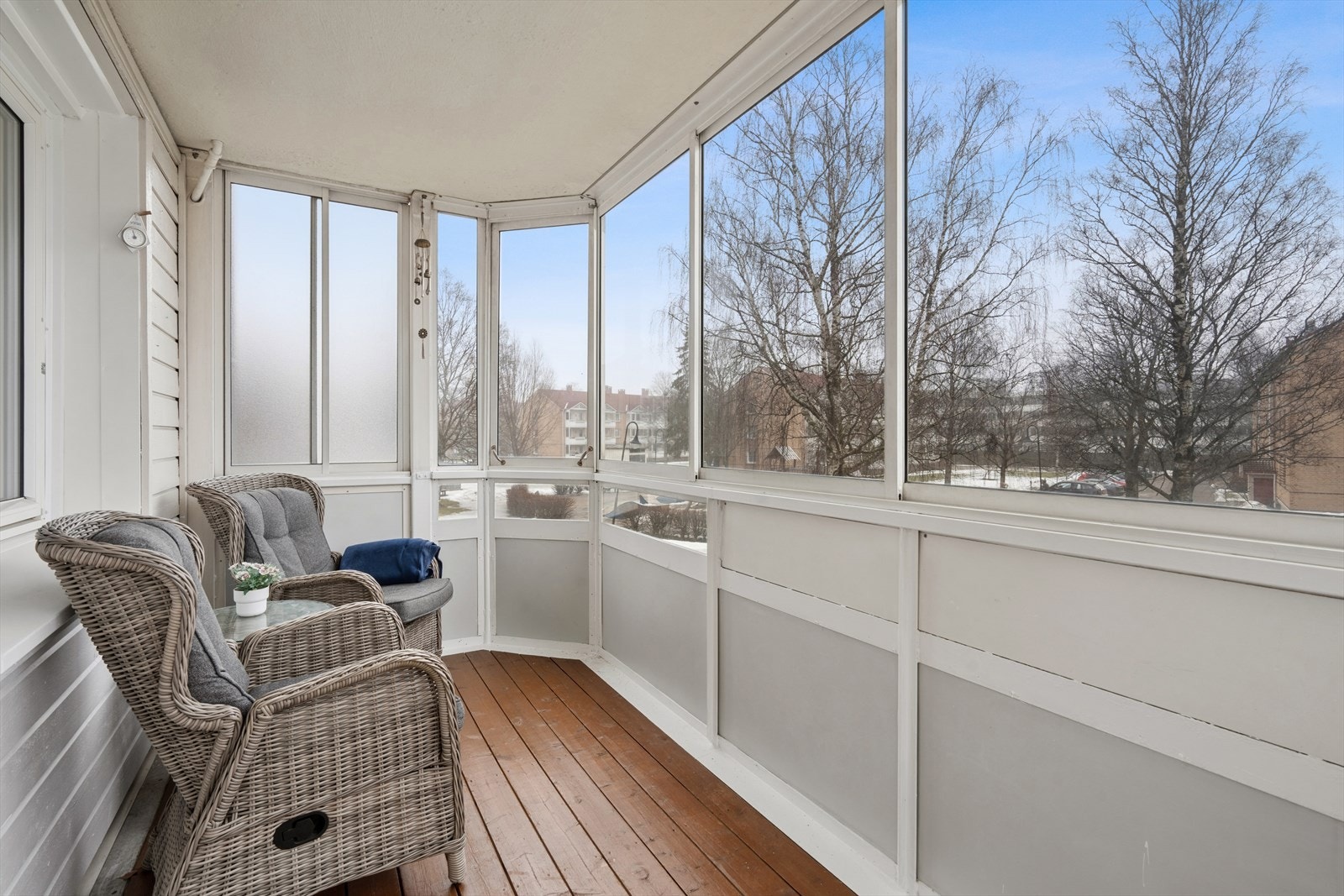 Innglasset balkong på ca. 6,8 m². Galleribilde