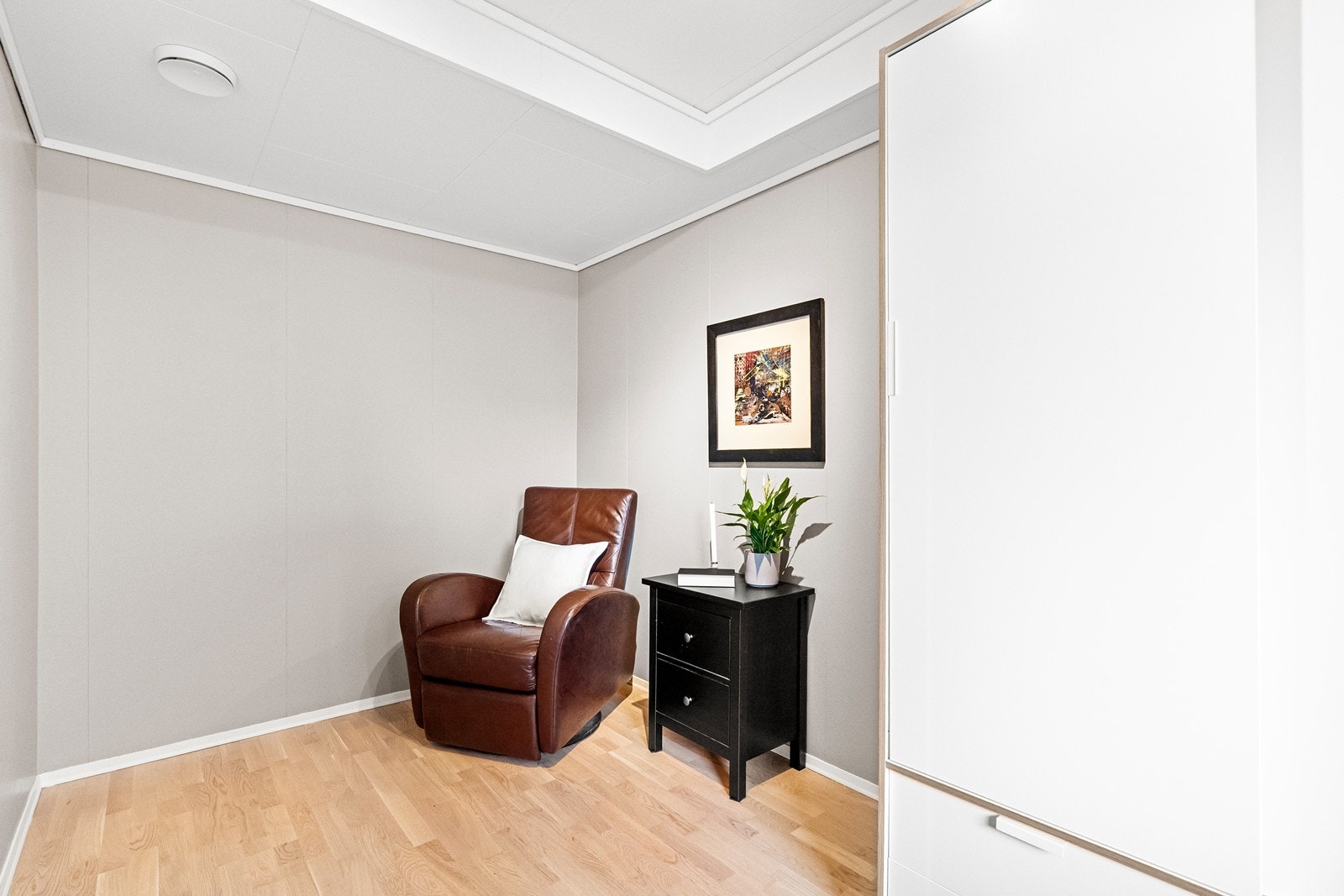 Soverom 2 er av god størrelse og egner seg også godt som gjesterom eller kontor. Galleribilde