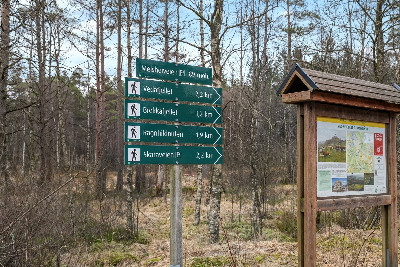Nærliggende turstier og lekeplass gir gode muligheter for friluftsliv. Galleribilde
