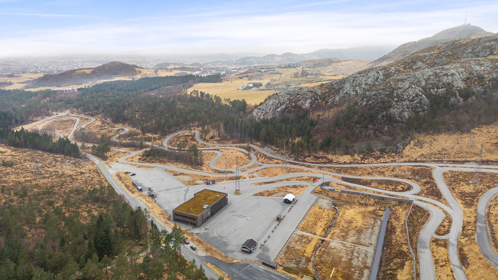 Rogaland Sparebank Arena er et unikt regionalt rulleskianlegg, som er tilrettelagt for alle nivå. Galleribilde
