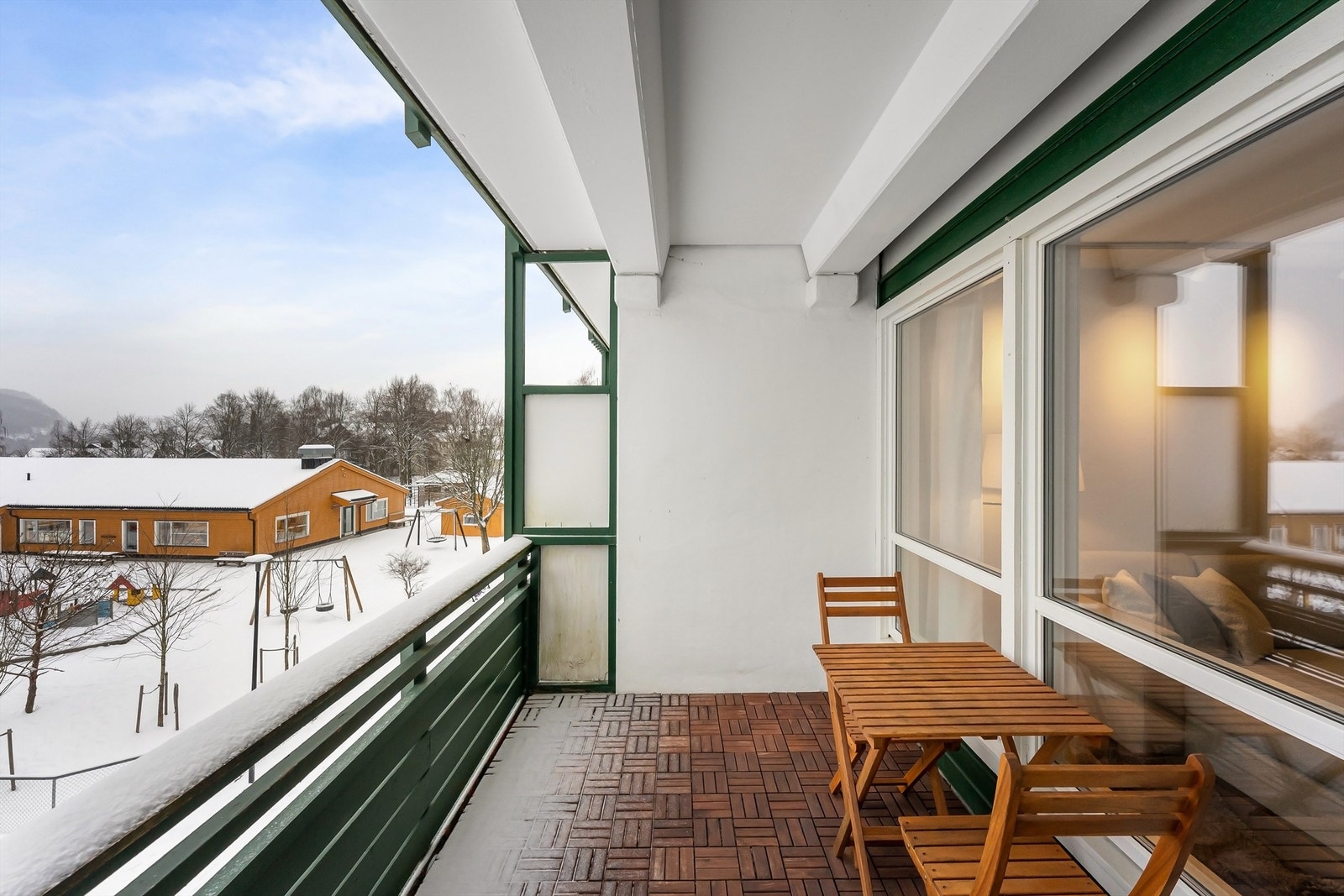 Solrik og dels overbygget balkong på ca. 7 kvm Galleribilde