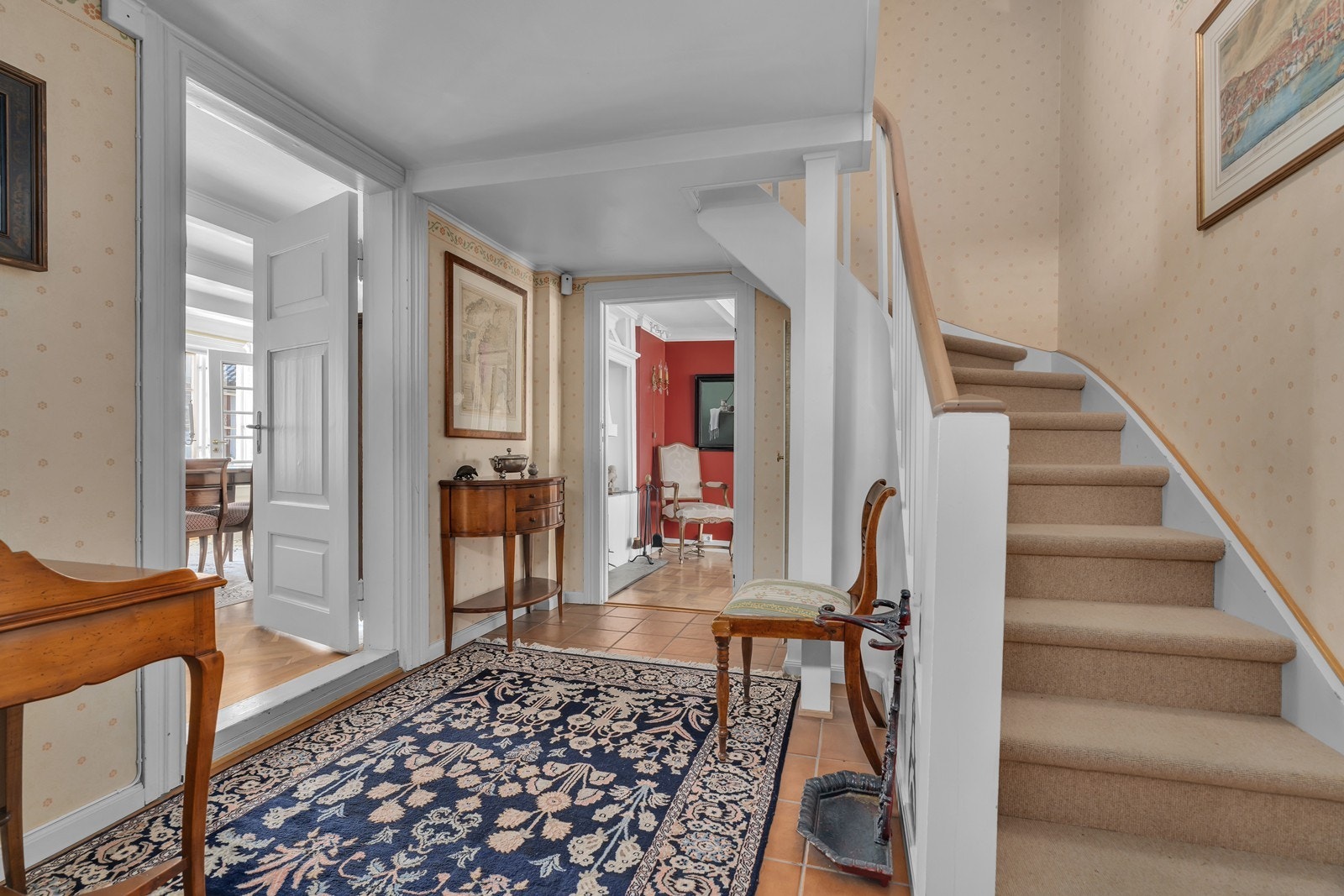 Hall/gang Galleribilde