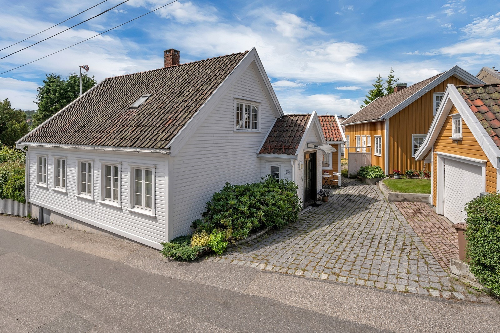 Sjarmerende enebolig med umiddelbar nærhet til sentrum Galleribilde